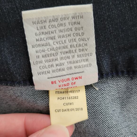 Torrid 22R Black High Rise Jegging Jeans NEW $59 - Picture 10 of 10